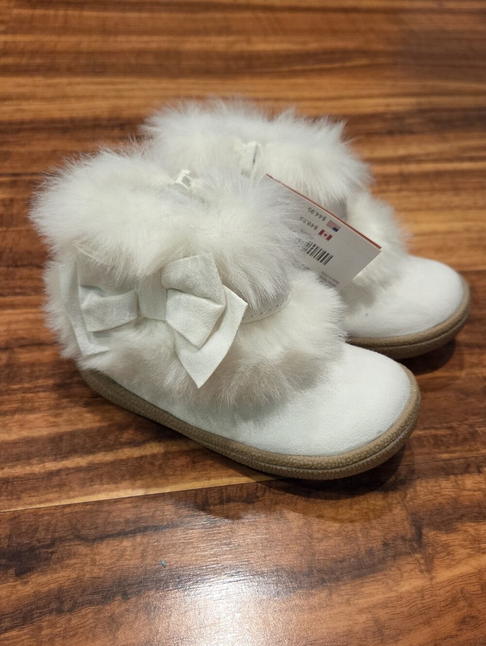 Gymboree NWT Size 6 White Faux Fur Boots